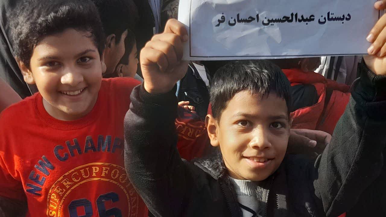 دانش آموزان زابلی در مراسم راهپیمایی