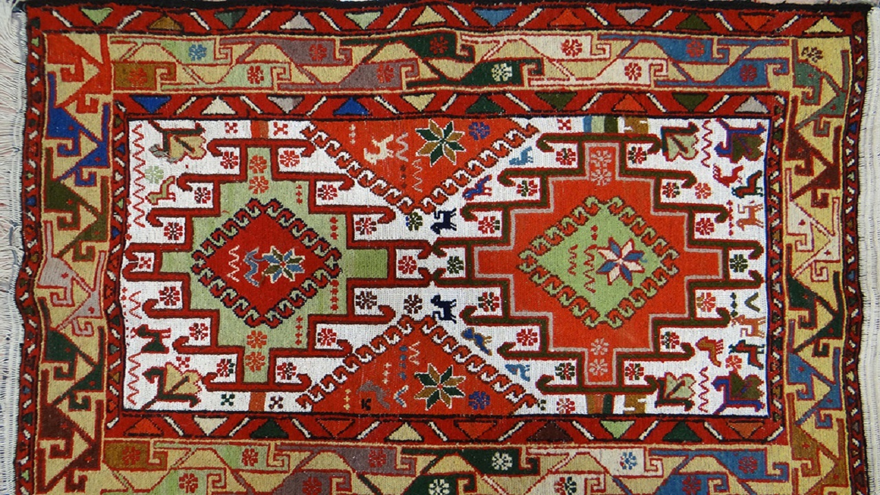 ورنی‌بافی اهر در راه جهانی شدن
