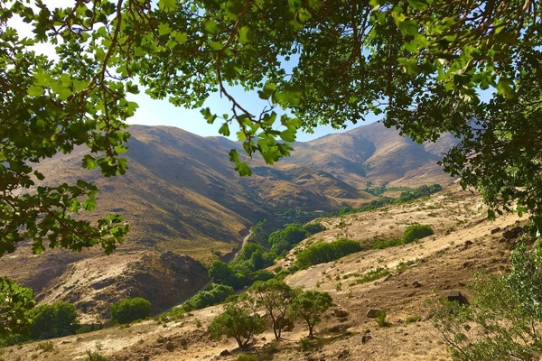 هیو روستایی با قدمت ۲ هزار سال در میان رشته کوه های البرز