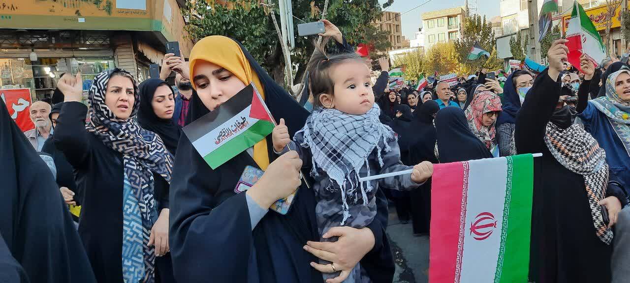 حضور بانوان در راهپیمایی