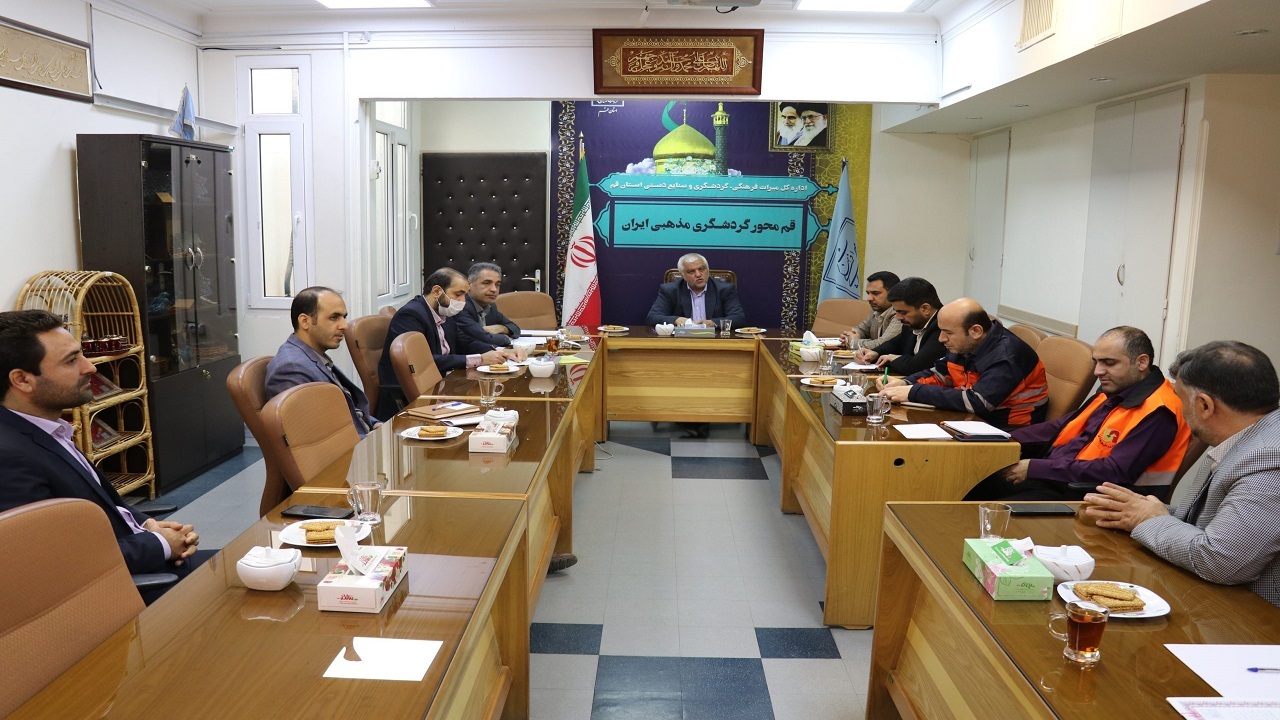 با تور‌های غیرمجاز در قم برخورد قانونی می‌شود