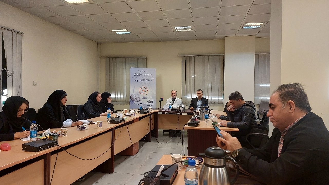 چاقی کودکان را چگونه کنترل کنیم؟/ برگزاری چهاردهمین کنگره بیماری‌های غدد