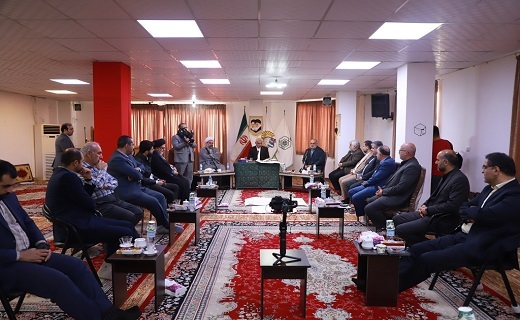 غبارروبی حرم مطهر آقا سید جلال الدین اشرف