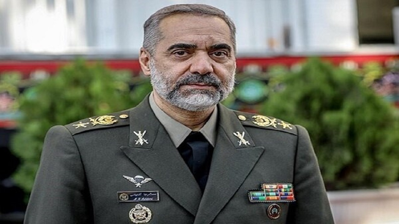 نظر وزیر دفاع درباره کاهش مدت سربازی