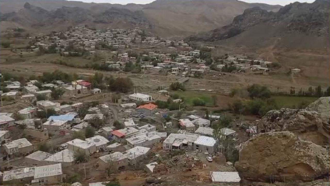 نبود اینترنت در روستای قره قیه شکرلو اهالی را رنجیده خاطر کرد + فیلم
