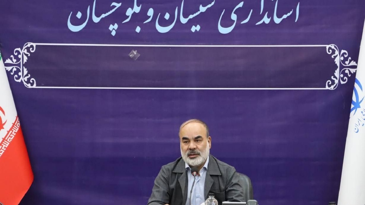 فرمانداران مشکلات جاده ای حوزه خود را با جدیت پیگیری کنند