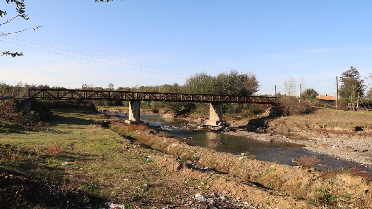 پیگیری رفع مشکلات منابع آب کشاورزی شفت 
