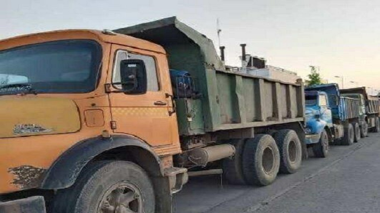 توقیف ۳۴ تن شن و ماسه بدون مجوز در سیاهکل