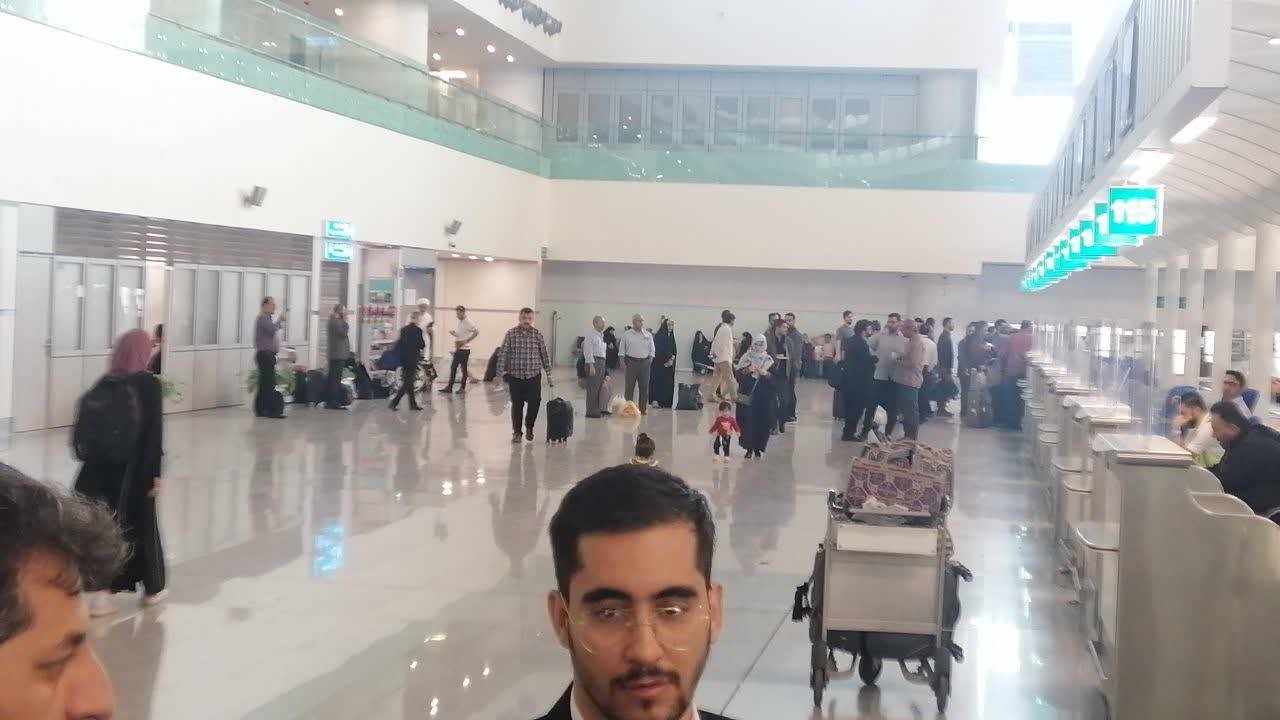 سردرگمی مسافران از تاخیر ۱۸ ساعته پرواز تهران به نجف