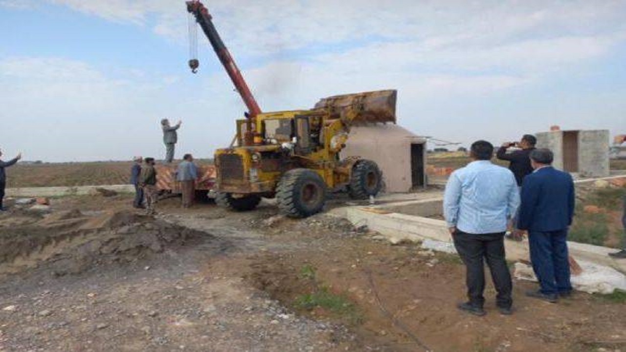 قلع و قمع ساخت و ساز های غیر مجاز در شهرستان آق قلا