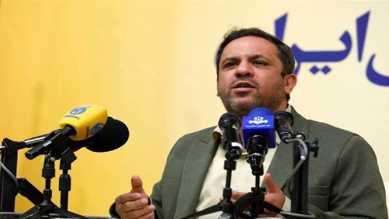 بین پنج تا نه میلیون نفر بی‌سواد در کشور داریم