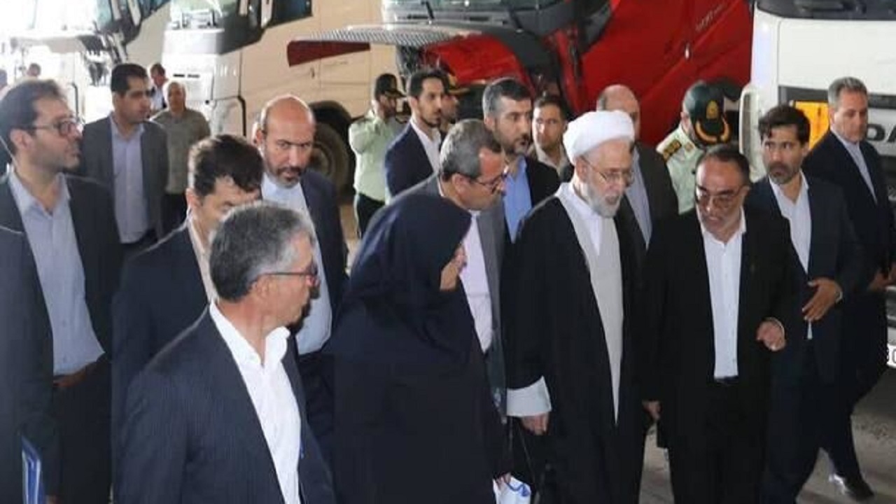 ترخیص ۲۴۴ دستگاه کامیون توقیفی از گمرک جلفا