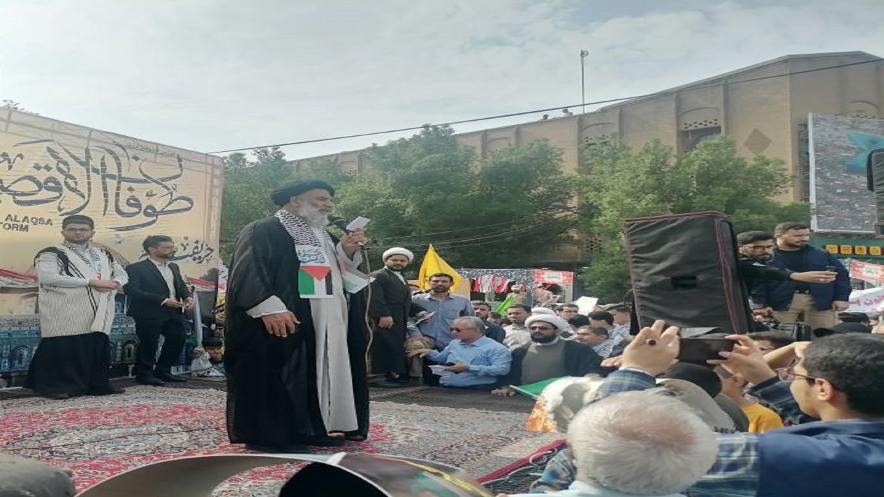 اگر ایران اسلامی اراده کند در یک شبانه روز اسرائیل را از صفحه روزگار محو خواهد کرد