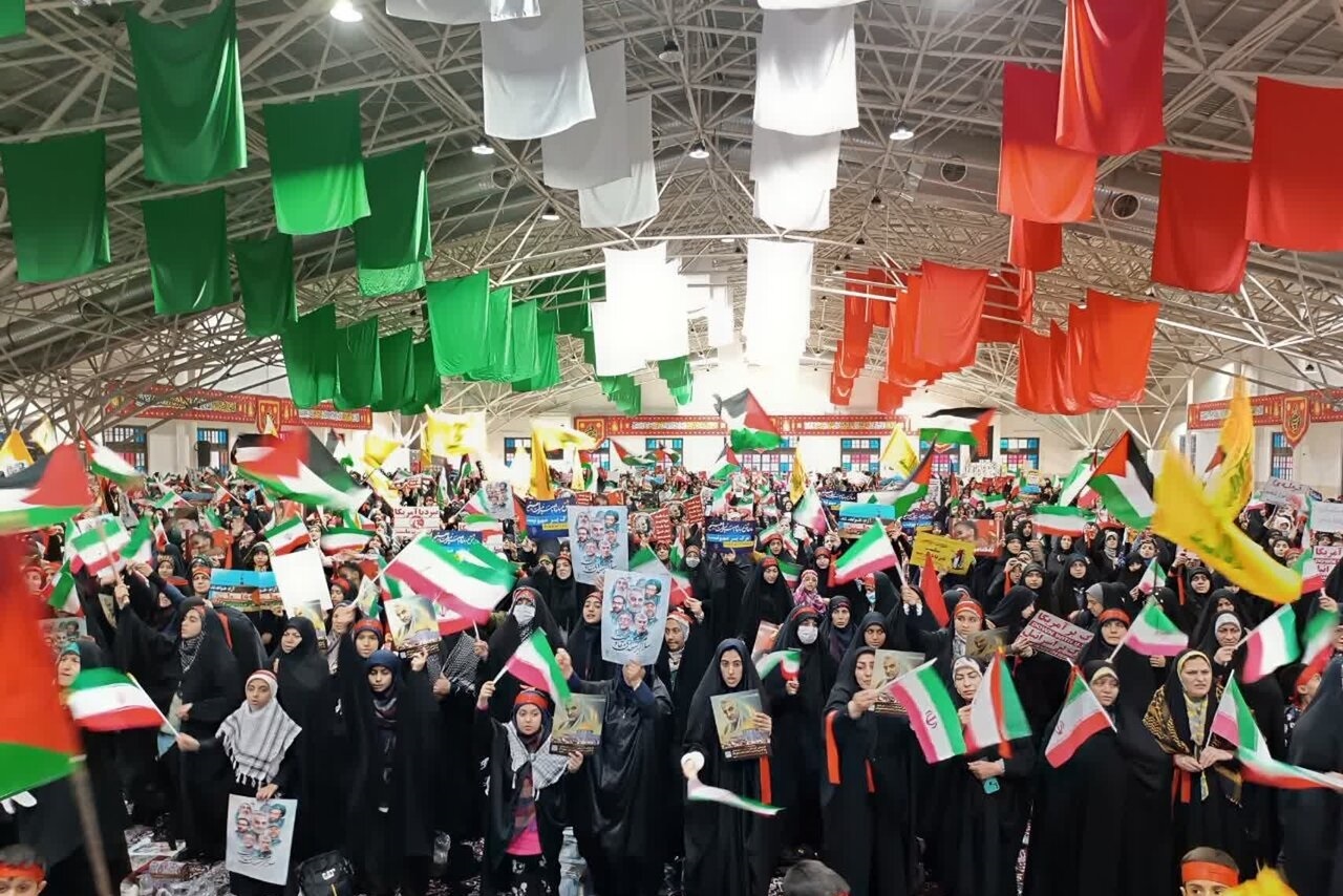 اجتماع بزرگ مادران و کودکان اصفهانی در حمایت از مادران غزه