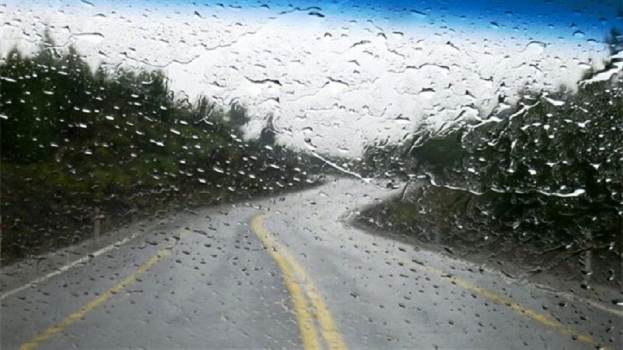 باران محورهای گلستان را لغزنده کرده است