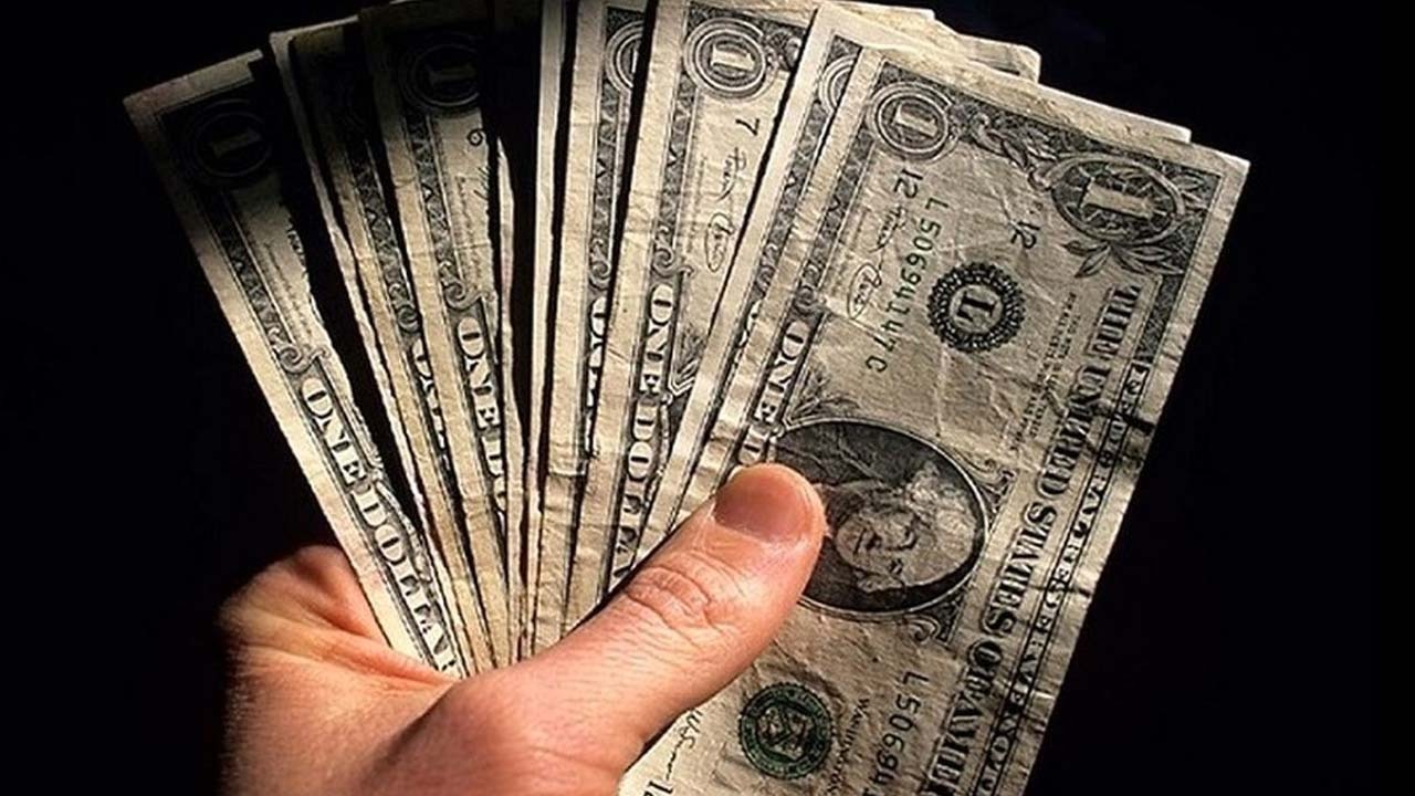 مهار دلار بدون پول‌پاشی