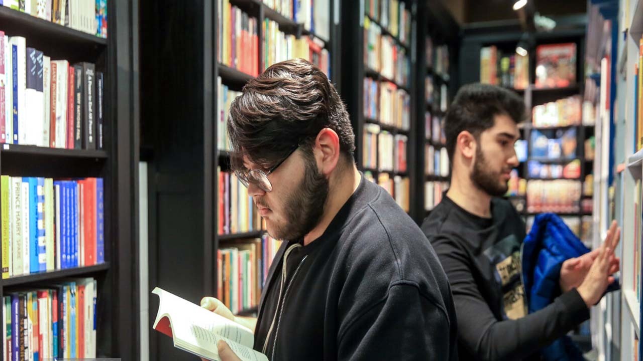 یار مهربانی که ما را به موفقیت و پیشرفت می‌رساند!