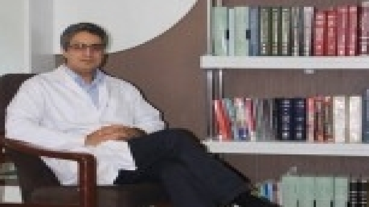 تالیف ۳ کتاب مرجع بین المللی به همت متخصص مشهدی