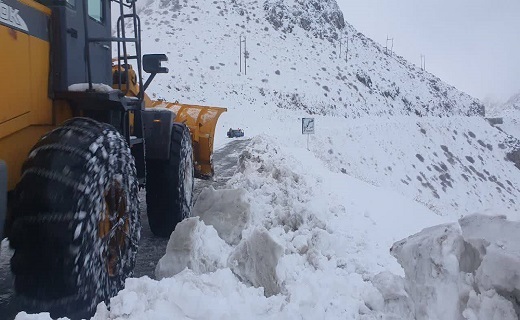 بارش ۲۰ سانتی متری برف در گردنه ژالانه + تصویر