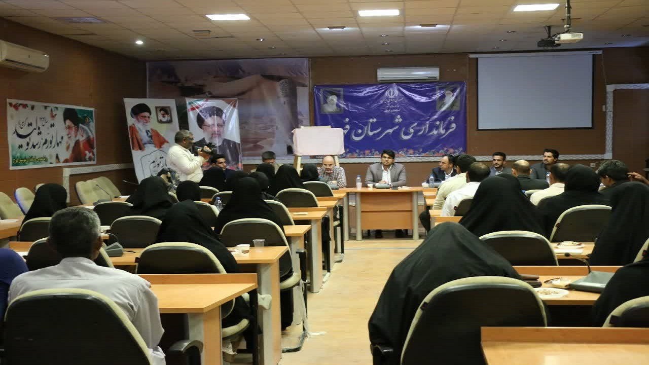 بازدید مدیرکل ارشاد استان از بخش های فرهنگی فهرج