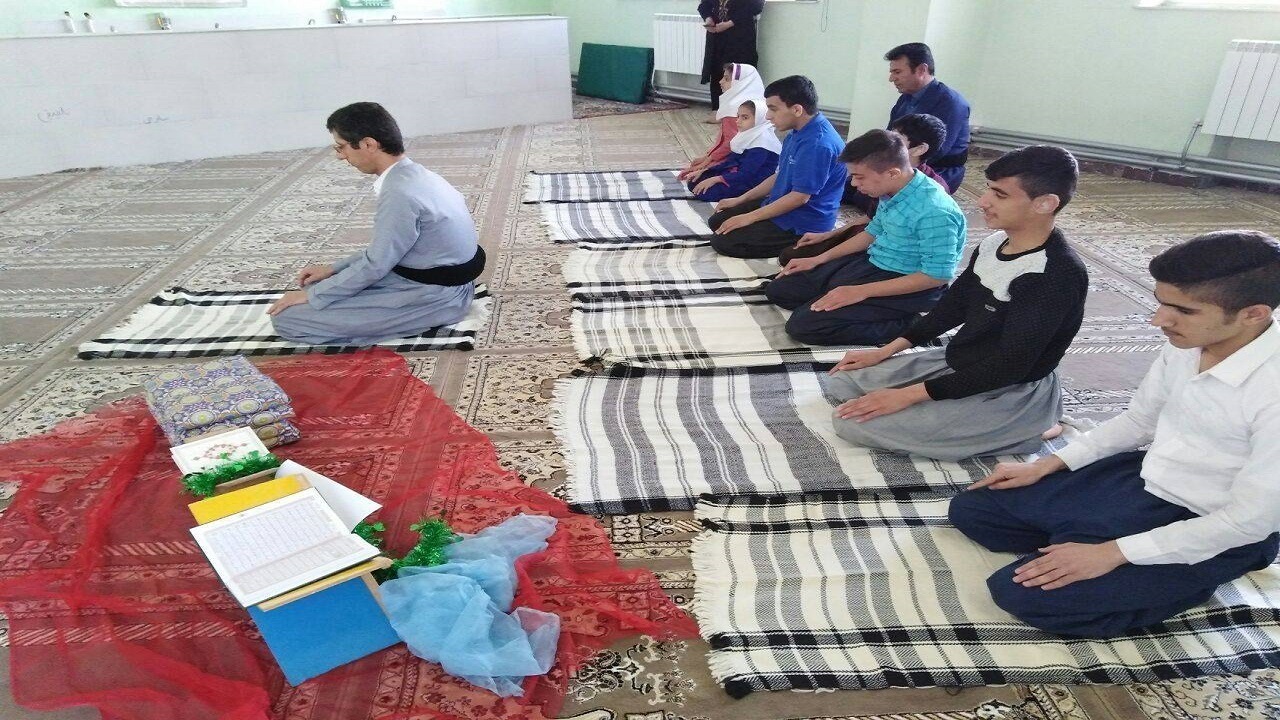 برنامه سودای بندگی در مدارس استثنایی کردستان اجرا می‌شود