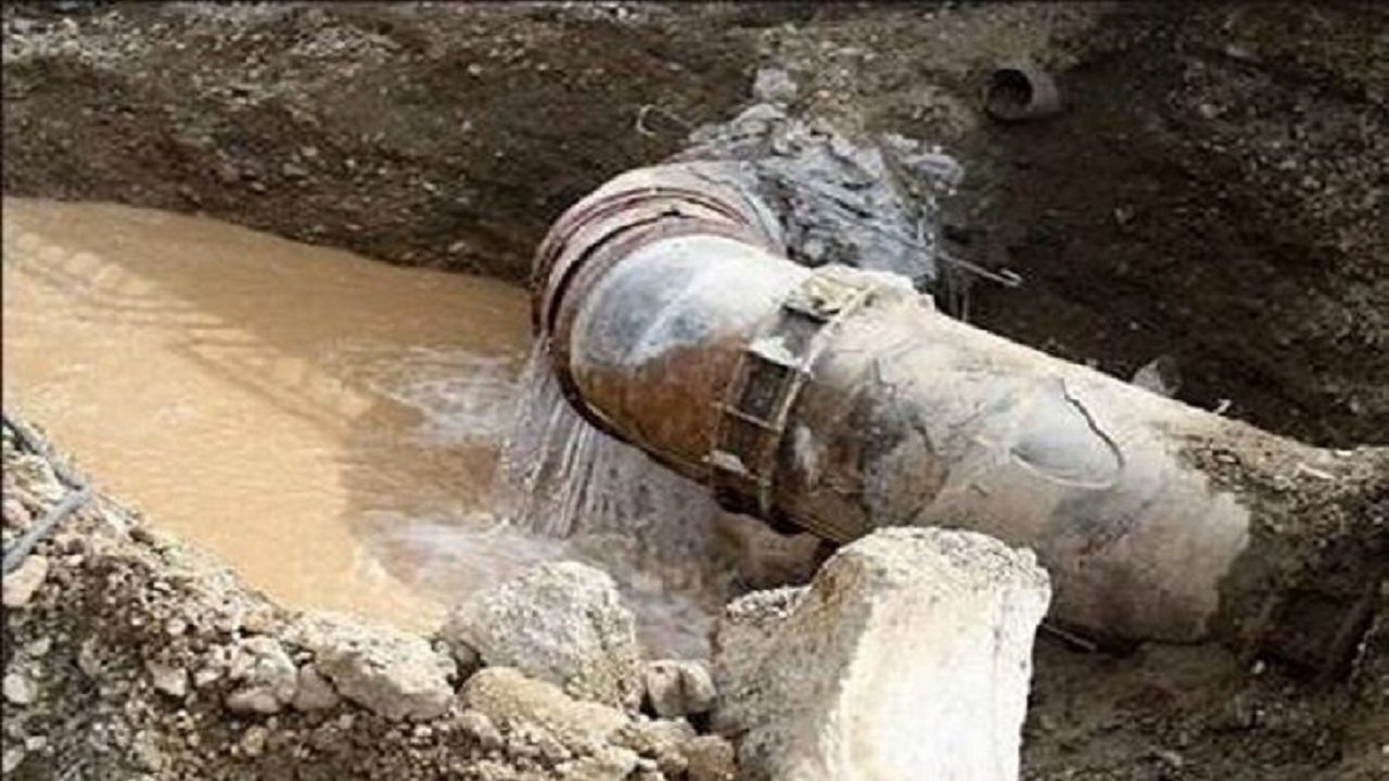 رفع بیش از ۷ هزار حادثه در خطوط انتقال و شبکه‌های توزیع آب خراسان شمالی