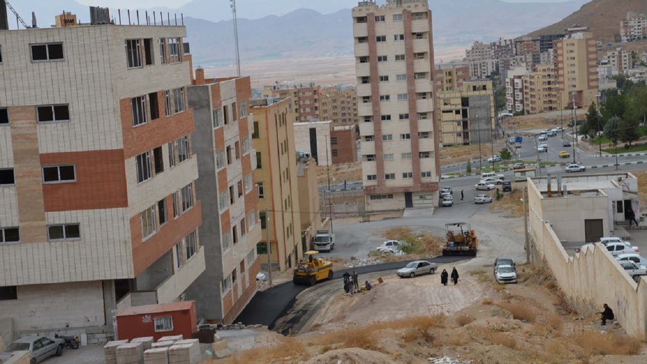 خاکبرداری و پاکسازی خیابان دانشجو انجام می‌شود