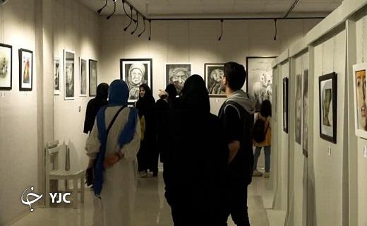 برپایی نمایشگاه نقاشی نگارستان آسمان در بافق+تصویر