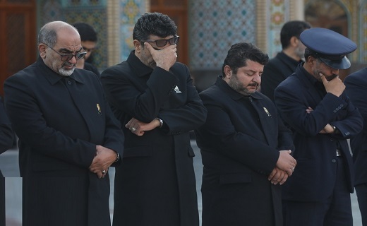 آیین جاروکشی خادمان در حرم حضرت معصومه (س)