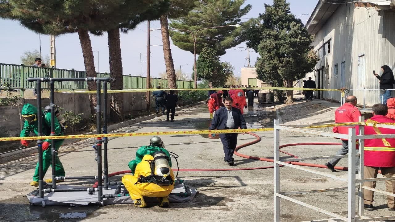 مانور نشت گاز آمونیاک در سردخانه بیرجند برگزار شد