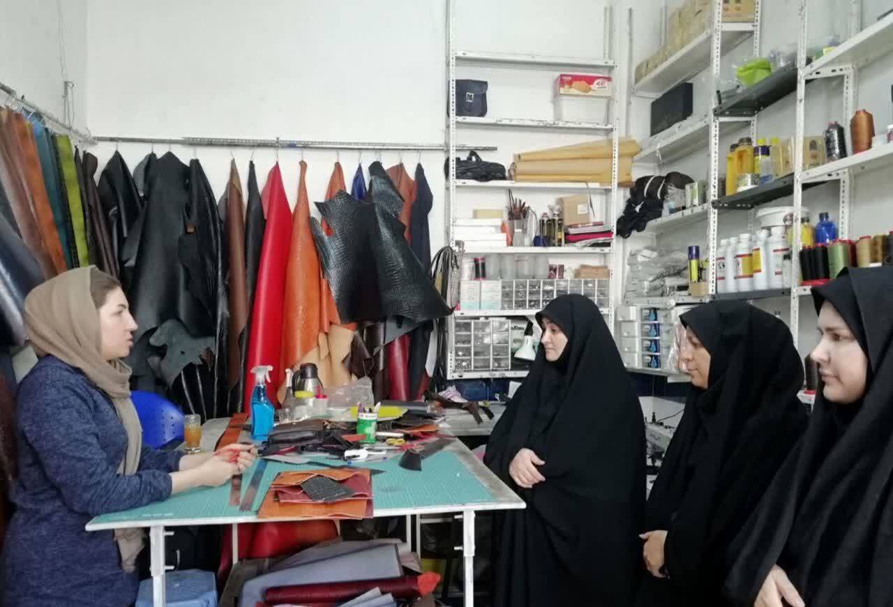 بررسی ارائه تسهیلات و مشوق‌های اقتصادی قانون حمایت از خانواده و جوانی جمعیت در کوثر