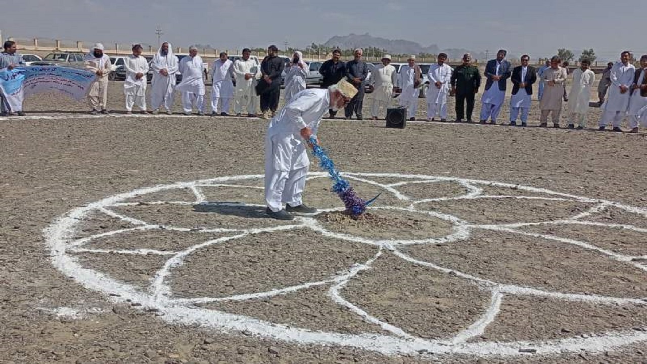 کلنگ‌زنی بخش دیالیز بیمارستان سیب و سوران