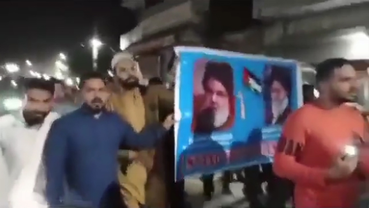 هم‌خوانی حماسی امروز دانش‌آموزان در دیدار رهبر انقلاب + فیلم