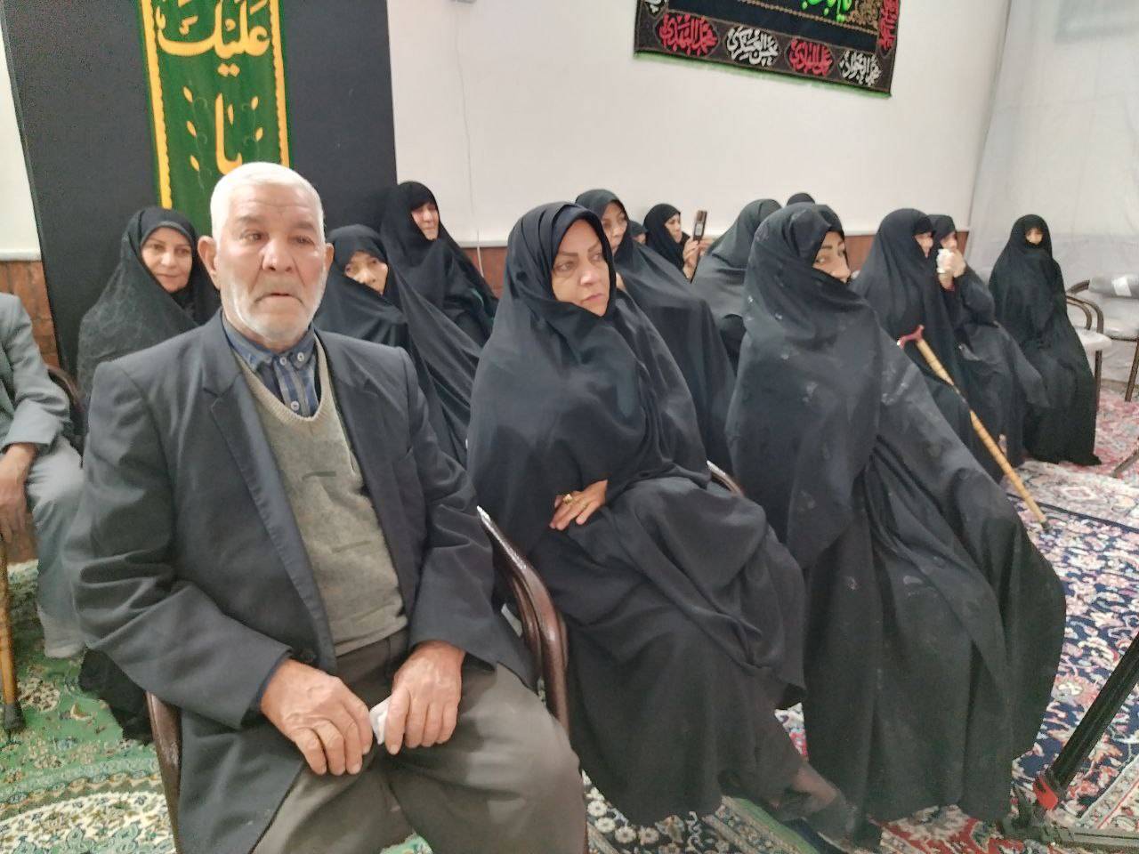 برگزاری مراسم یادواره شهدا در مزینان