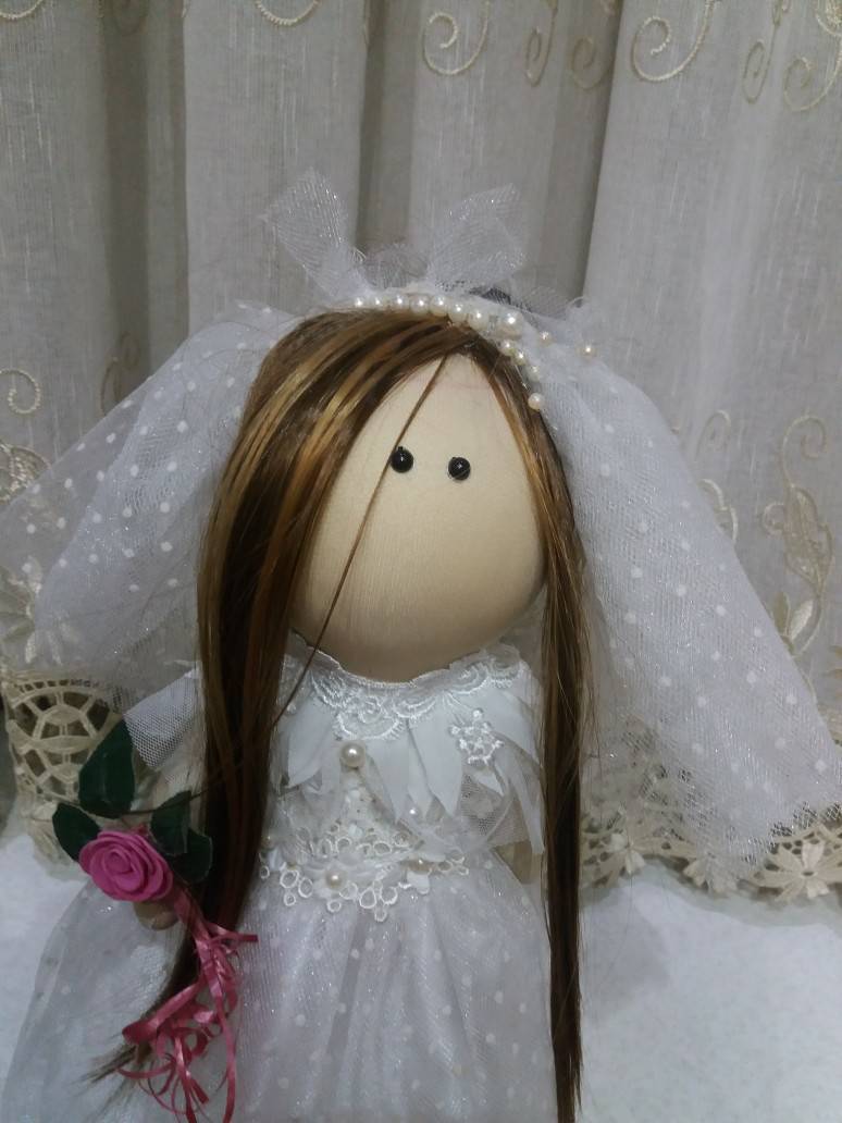 هنر عروسک با دست