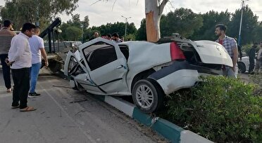 مرگ راننده خودرو در تصادف با تیر چراغ
