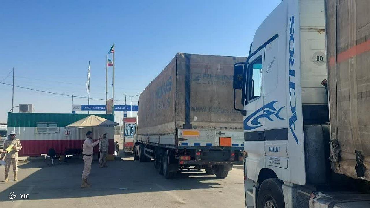 ارسال کمک‌های مهاجرین افغانستانی مقیم ایران به مناطق زلزله زده هرات