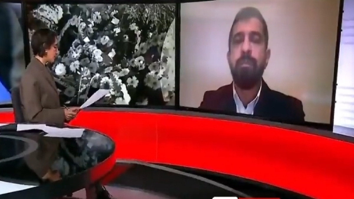 لحظه فرار سخنگوی فارسی‌زبان دولت اسرائیل هنگام پخش زنده