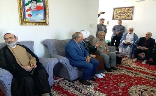 دیدار با خانواده شهدا