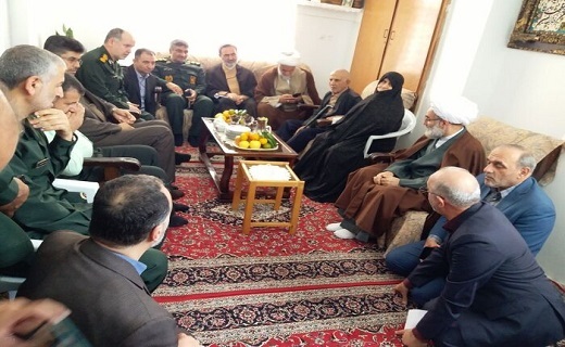 دیدار با خانواده شهدا