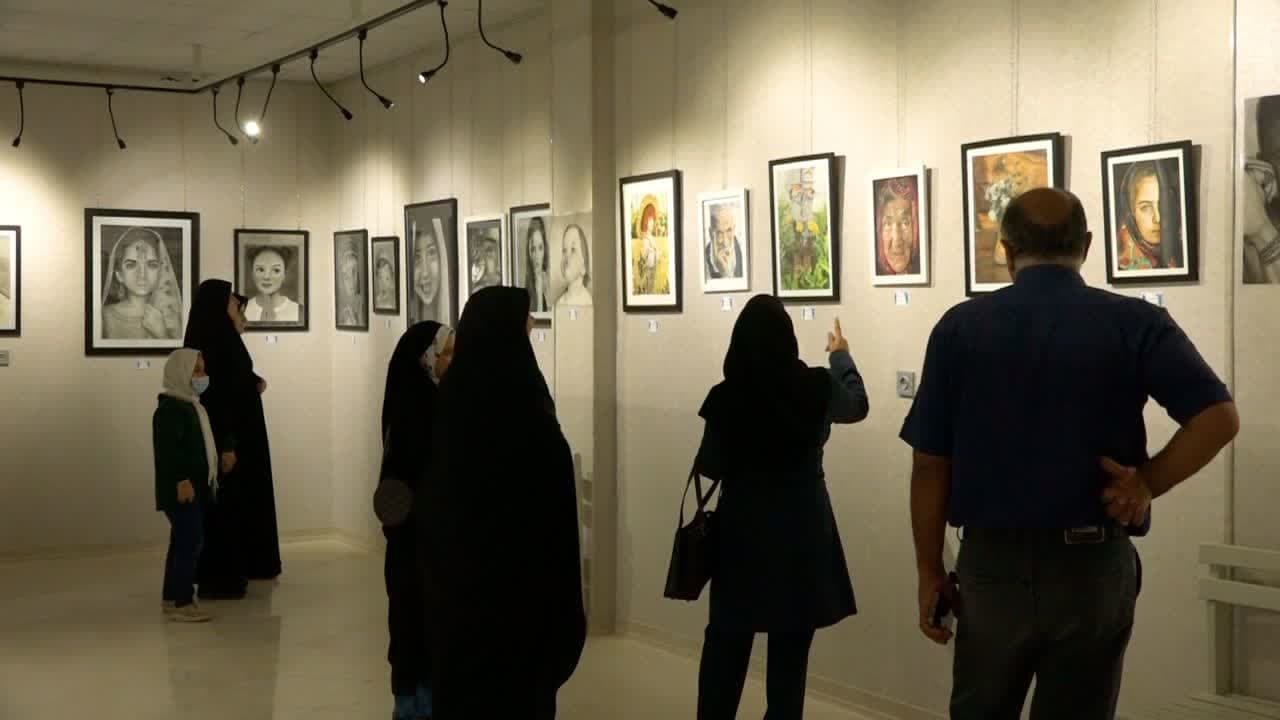 برپایی نمایشگاه نقاشی نگارستان آسمان در بافق