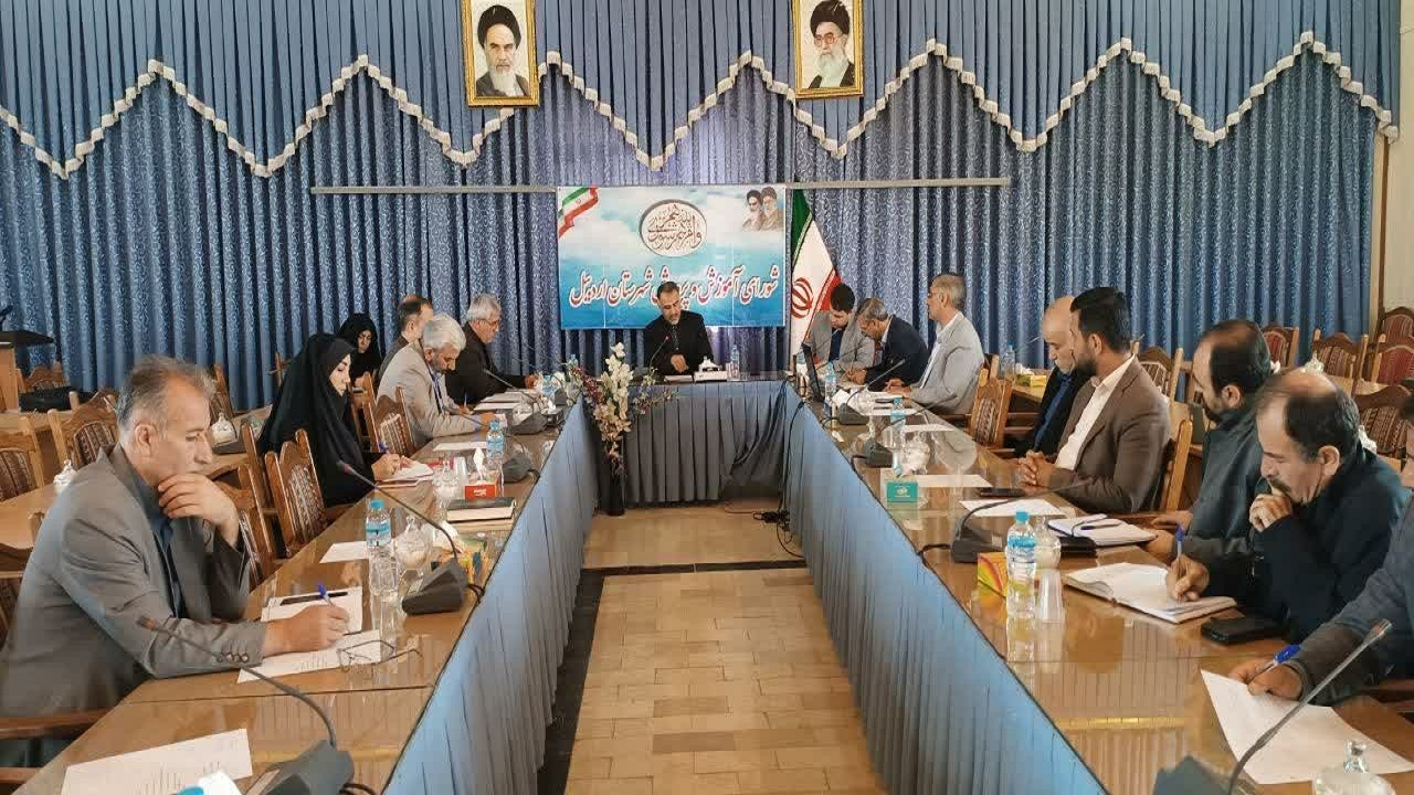 برنامه ریزی برای احداث ۱۰۰۰ کلاس درس در شهرستان اردبیل