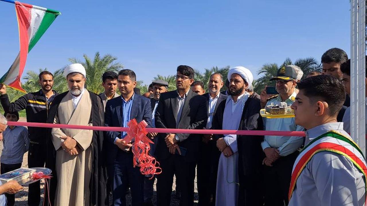 بهره برداری از ۲ زمین چمن مصنوعی در فهرج