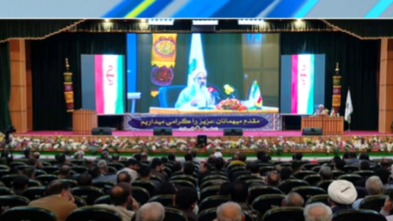 انقلاب اسلامی، زنده و درحال حرکت است