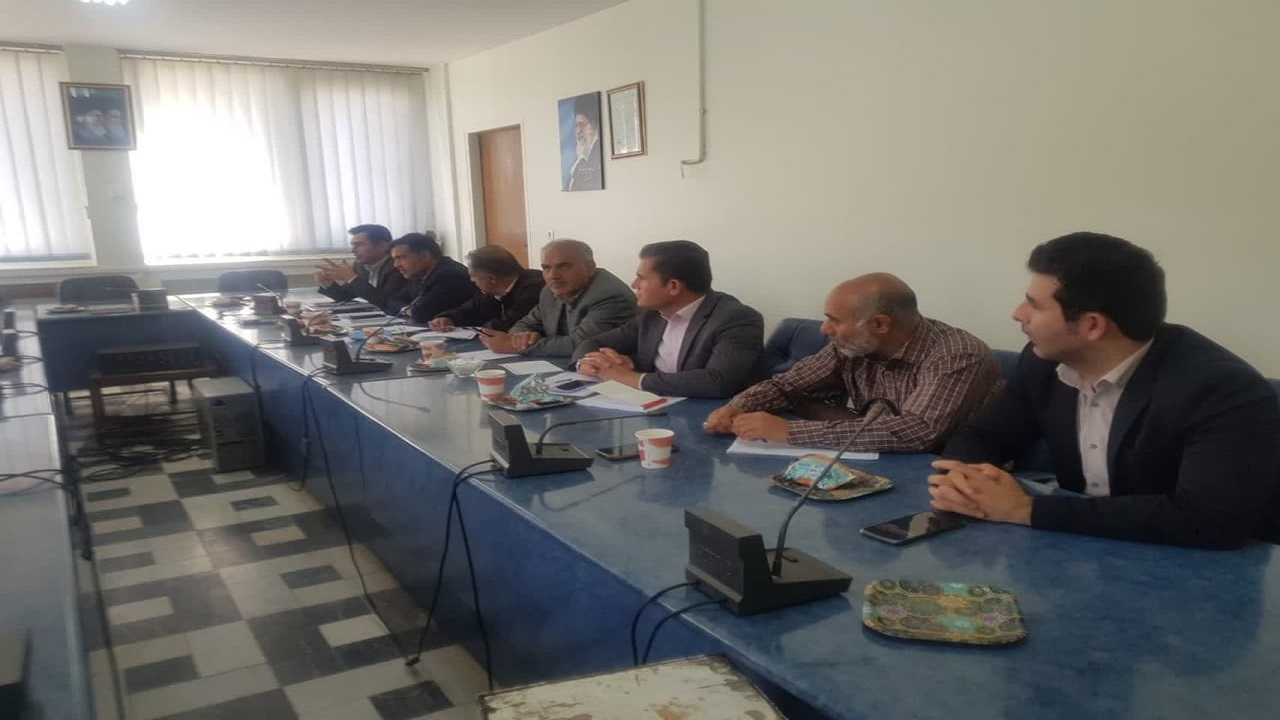 بیش از ۲ هزار هکتار از باغات شهرستان قزوین شناسنامه دار می‌شوند
