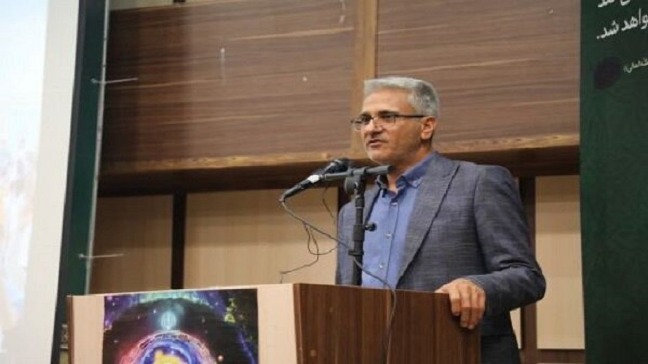 نقش برجسته معلمان در بصیرت افزایی در جبهه فرهنگی