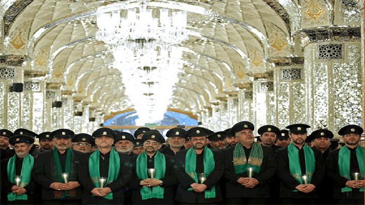 توفیق خدمت سالانه بیش از ۱۰۰ هزار خادم در حرم مطهر رضوی