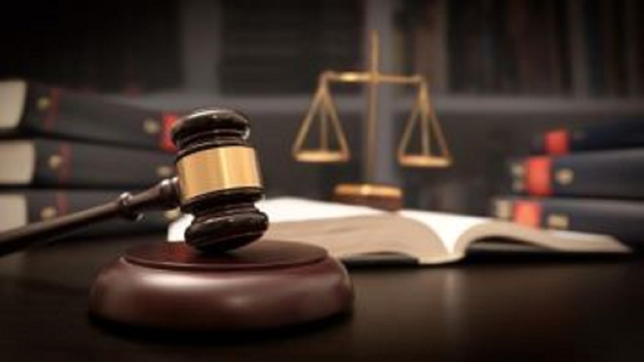 محکومیت مرکز غیر مجاز خدمات لیزر و زیبایی در بیرجند