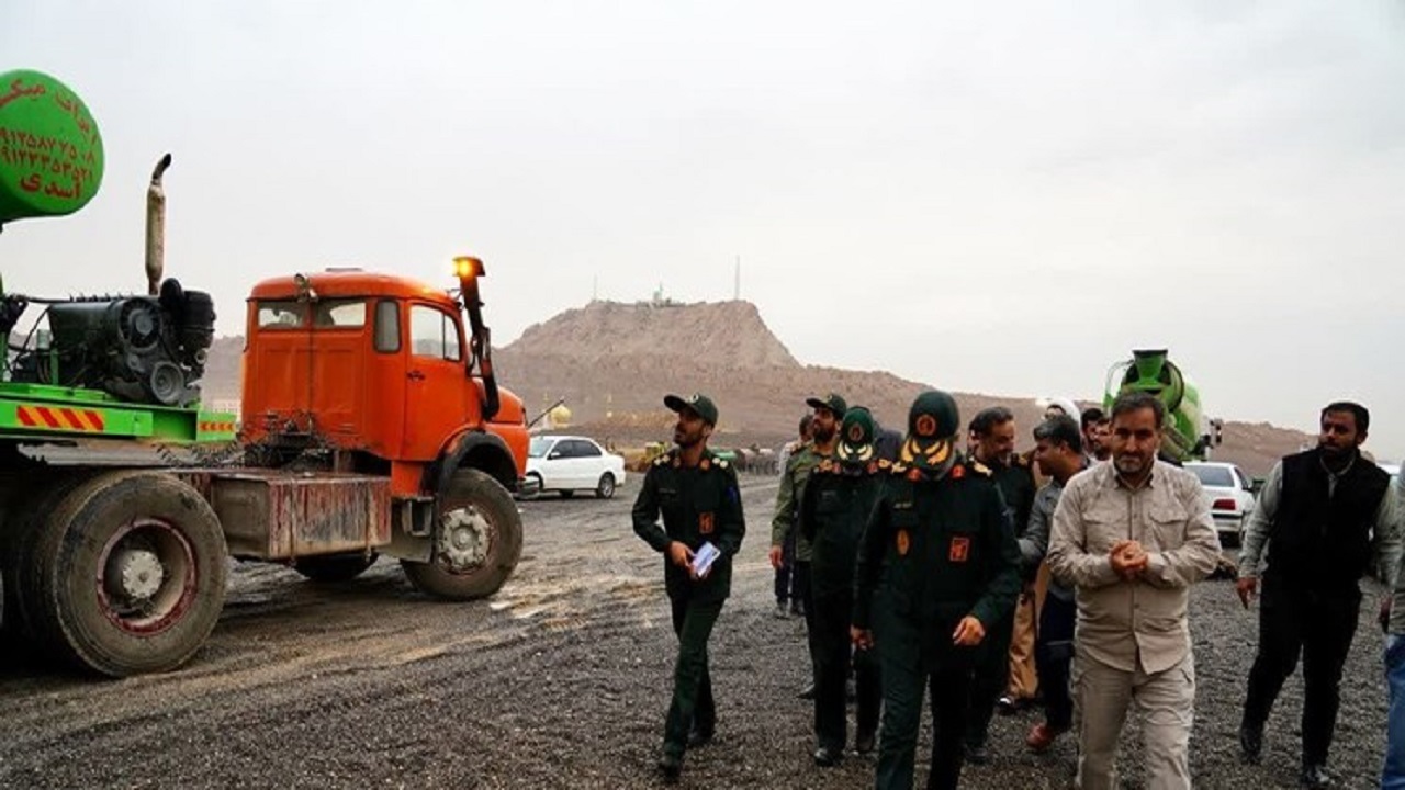 نخستین کارخانه تولید بتن بسیج سازندگی کشور در قم افتتاح شد