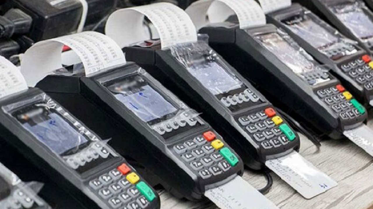 عدم استفاده از دستگاه کارتخوان در برخی از انبار‌های پایانه شهید کلانتری کرج